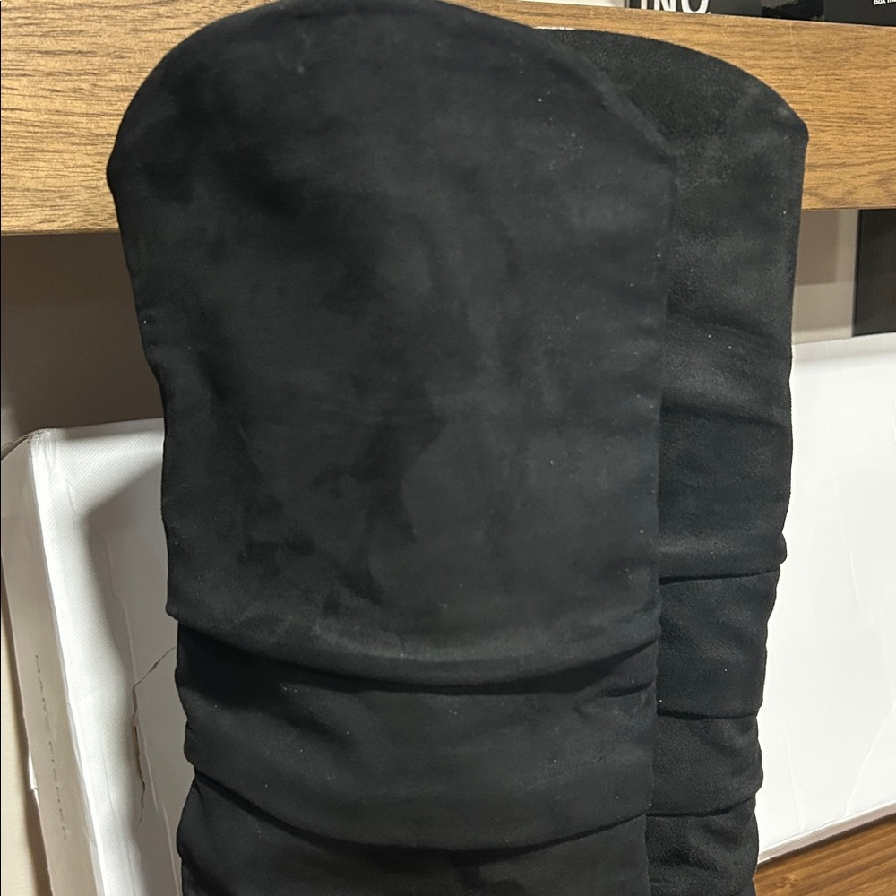 Marc Fisher Black Suede Heeled Boots new in box size 8.5 - Picture 3 of 8